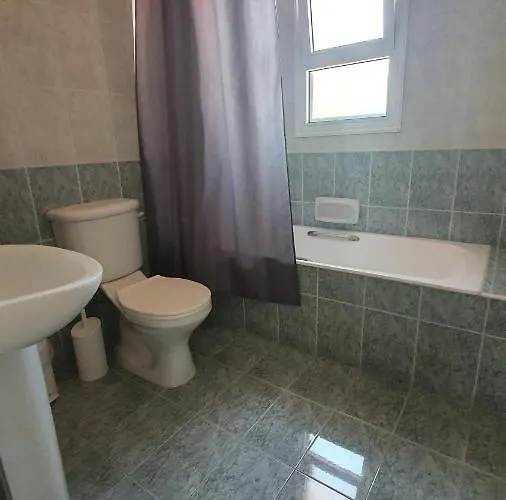 Sofia Vila Coral Bay